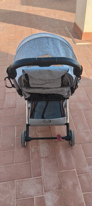 Silla ligera Kikkaboo gris