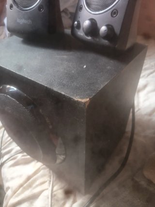 Altavoces Logitech 300W
