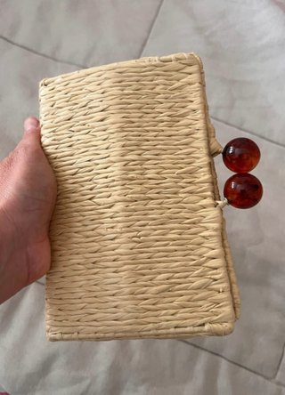 Bolso de mano de rafia