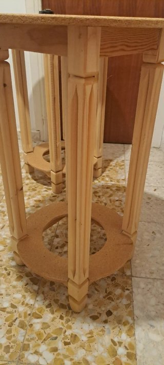 Set di 2 tavolini rotondi in legno