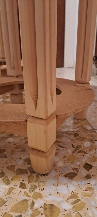 Set di 2 tavolini rotondi in legno