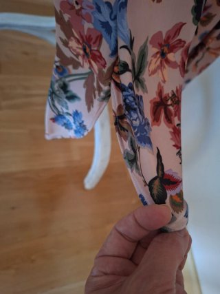 Vestido Massimo Dutti floral satén Talla 40.