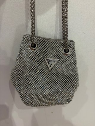 Bolso Guess pedrería efecto brillo