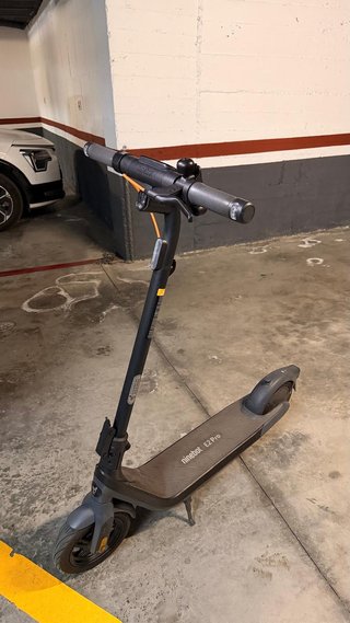 Patinete eléctrico Ninebot como nuevo