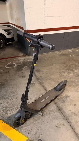 Patinete eléctrico Ninebot como nuevo