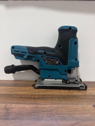Sierra Caladora Makita 12V JV102D