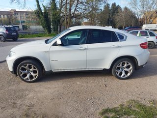 BMW X6 2011