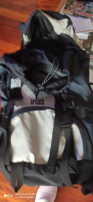 Mochila Artbach Negra y Gris