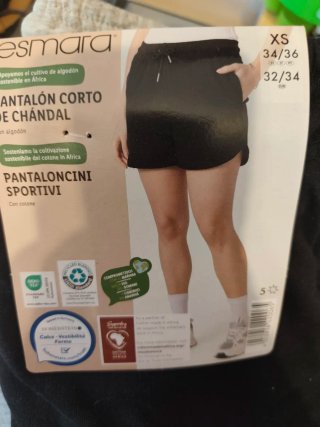 Pantalón corto deportivo negro