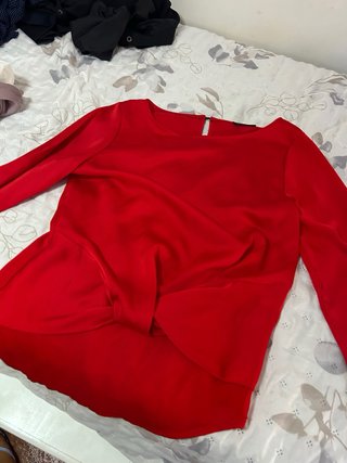 Camisa roja manga ancha