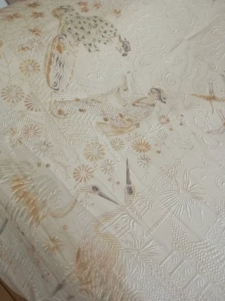 Colcha japonesa seda geishas aves cigüeñas