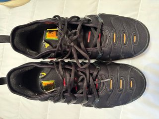 Nike Vapormax Negro y Rojo