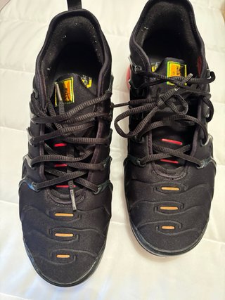 Nike Vapormax Negro y Rojo