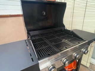 Barbacoa a gas con funda (Goodhome)