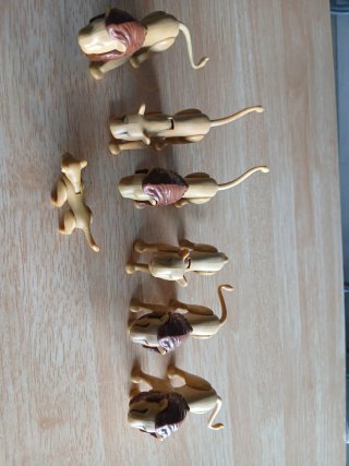 Lote 6 leones y 1 cría de playmobil  Todos 11€