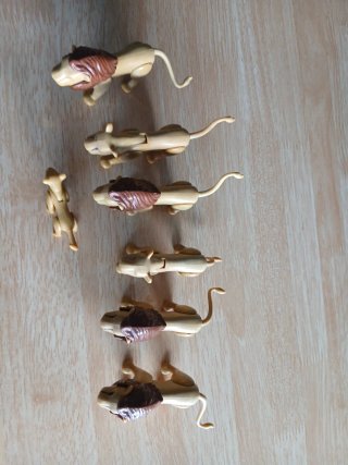 Lote 6 leones y 1 cría de playmobil  Todos 11€