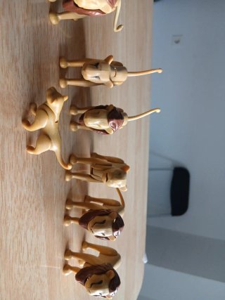 Lote 6 leones y 1 cría de playmobil  Todos 11€