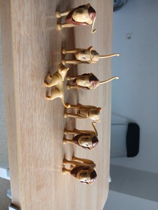 Lote 6 leones y 1 cría de playmobil  Todos 11€
