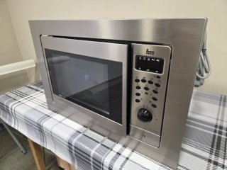 Microondas integrable Teka