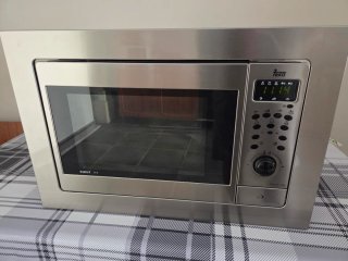 Microondas integrable Teka