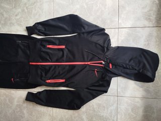 Chándal Nike Negro con Detalles Naranja