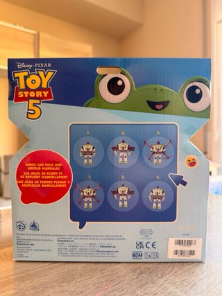 Buzz Lightyear Transforming - Toy Story 5