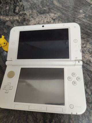 Nintendo 3DS XL Edición Yoshi