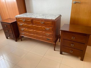 Cómoda y 2 mesitas de noche madera