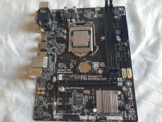 Placa Base Gigabyte H81M-S2H + Intel Core i3