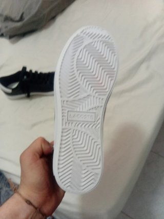 Zapatillas Lacoste Negras y Blancas