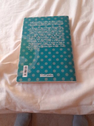 Libro de lectura de Xènia, tens un WhatsApp