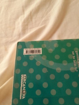 Libro de lectura de Xènia, tens un WhatsApp