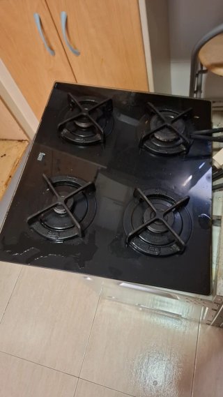 Placa de gas Teka 4 fuegos(sucia),PARA ENCASTRAR