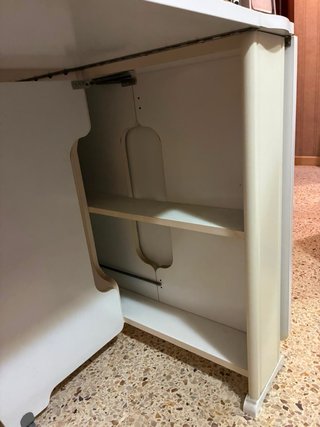 Mesa plegable blanca