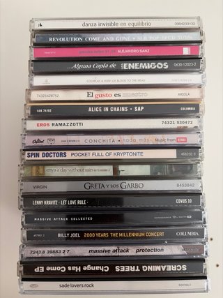 Lote de 18 CDs Música Variada