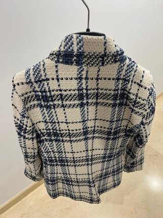 Americana Zara cuadros beige y azul