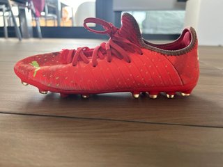 Botas de tacos Puma Naranja y detalles Amarillo