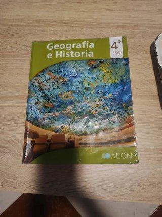 Libro de texto Geografía e Historia, 4 ESO.
