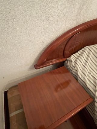 Urgente: Cama de madera colchón mesillas y somier