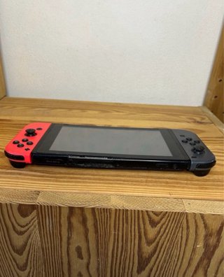 Nintendo Switch rojo y negro