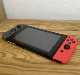 Nintendo Switch rojo y negro