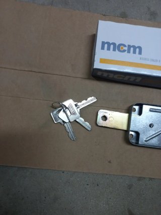 2 Cerraduras para persiana MCM con 4 llaves