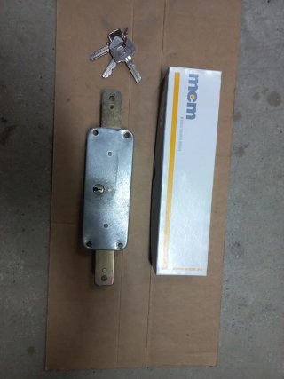 2 Cerraduras para persiana MCM con 4 llaves