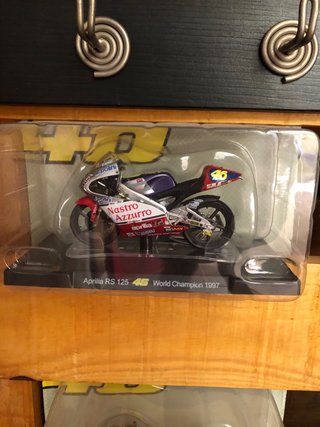 Collezione 19 Moto Valentino Rossi 1:18