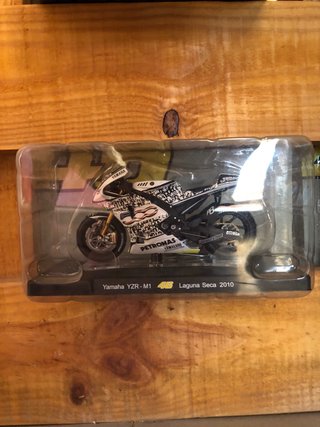 Collezione 19 Moto Valentino Rossi 1:18