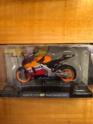 Collezione 19 Moto Valentino Rossi 1:18