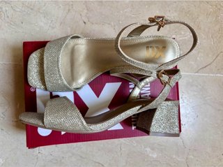 Sandalias doradas XTI talla 39