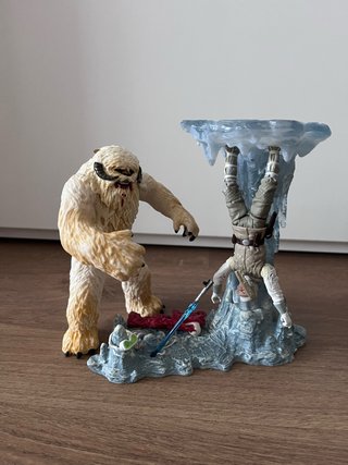 Star Wars Wampa vs Luke Skywalker Hoth