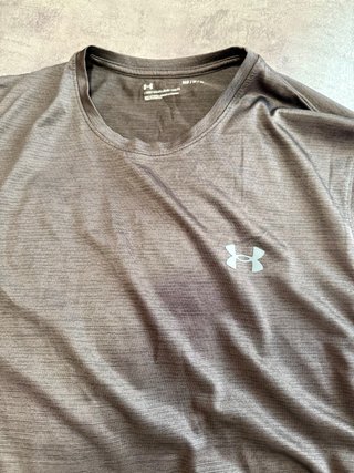 Camiseta Under Armour Marrón Talla M