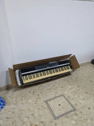 Piano Digital Korg SP-170